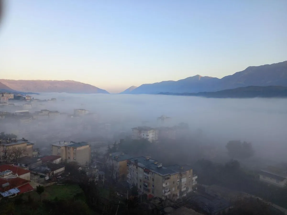 Vladimir Estate Hotel Gjirokastër Accommodatie bij particulieren