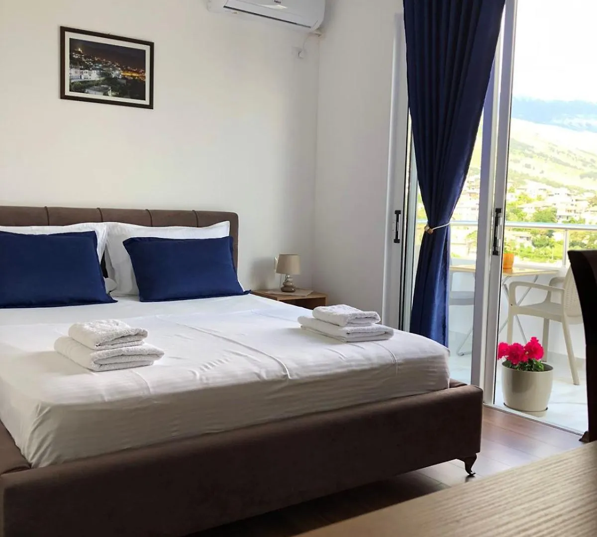 Vladimir Estate Hotel Gjirokastër Accommodatie bij particulieren