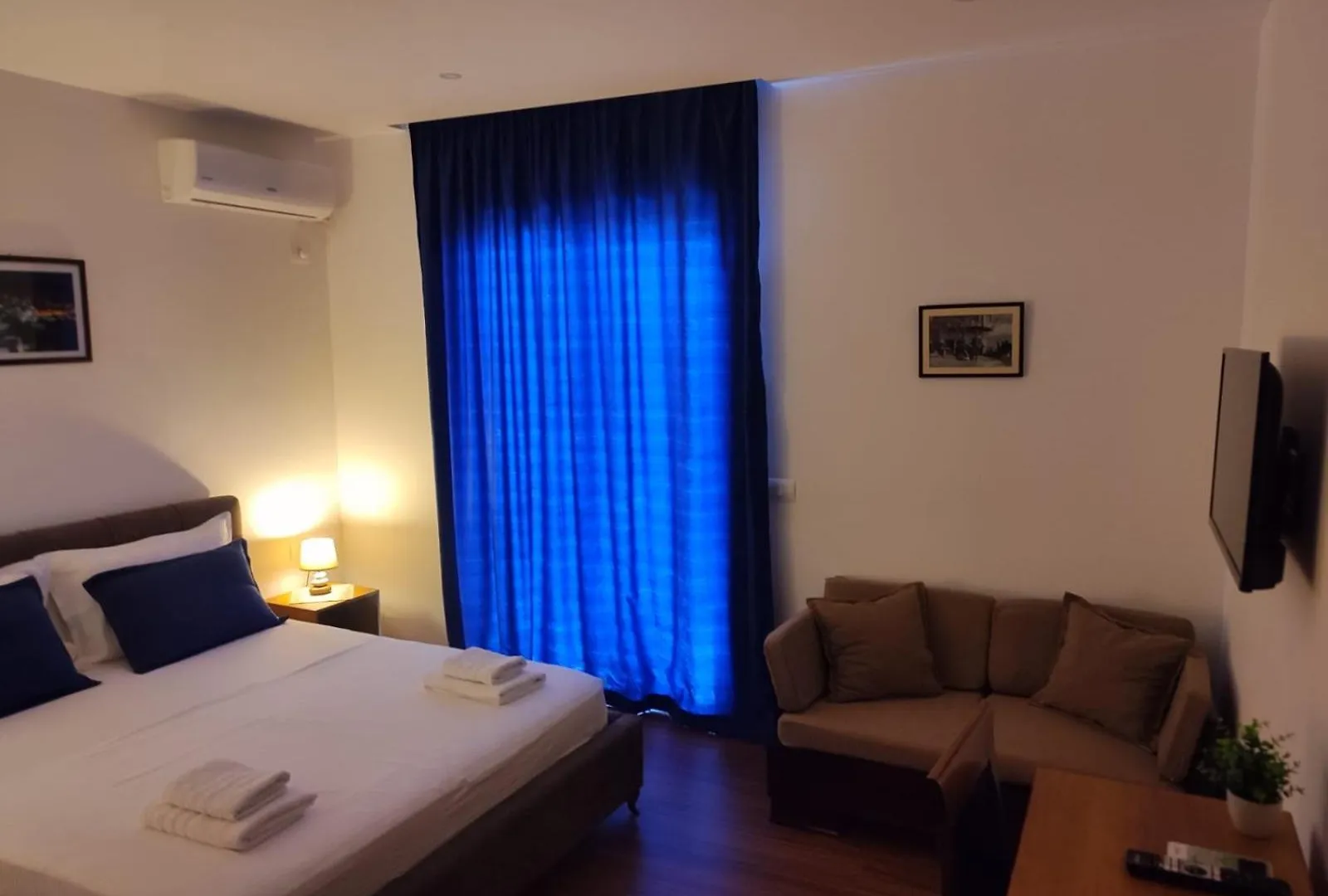 Vladimir Estate Hotel Gjirokastër Accommodatie bij particulieren