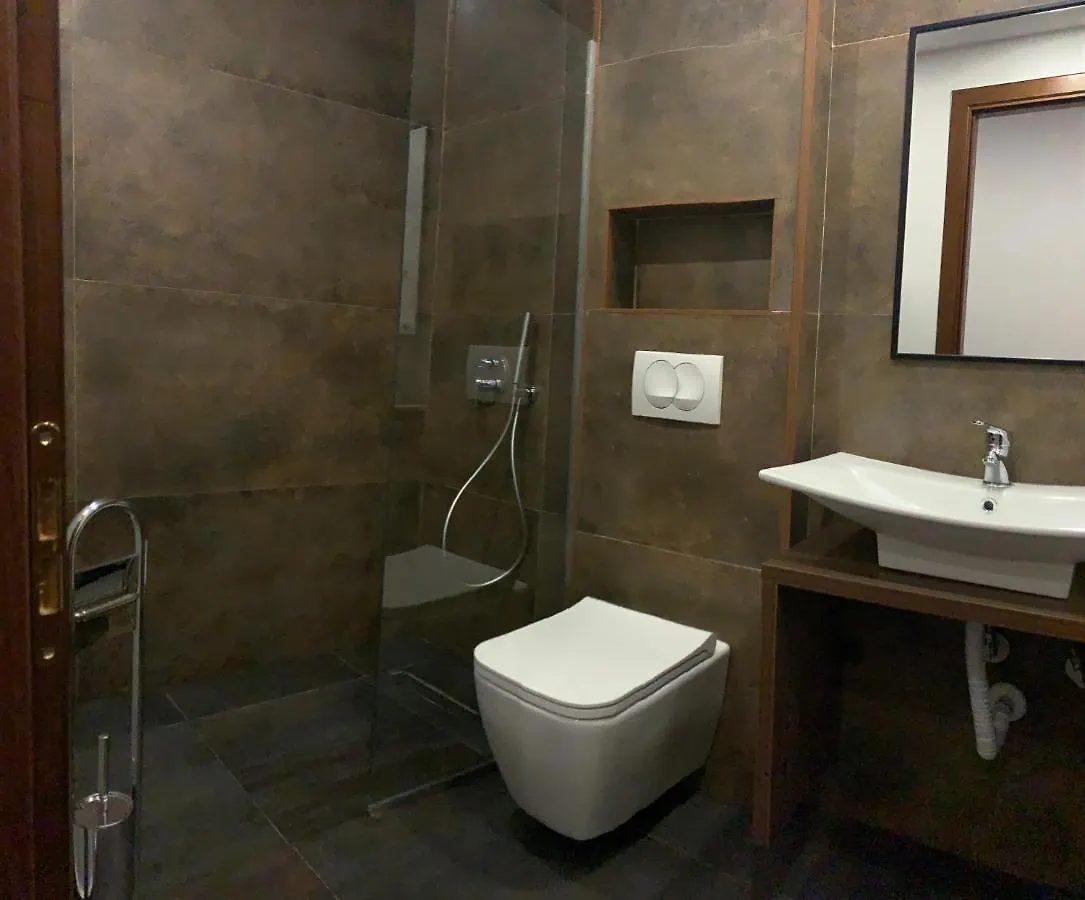 Homestay Vladimir Estate Hotel Gjirokaster Albania